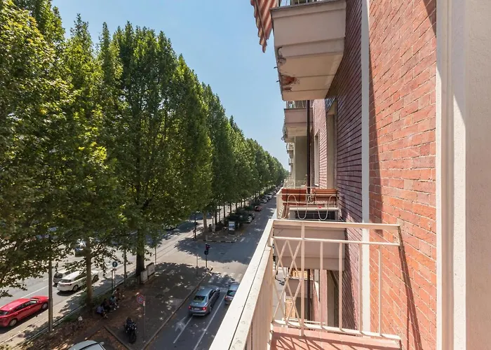 Agnelli Vicino Al Pala Alpitour By Wonderful Italy * Torino